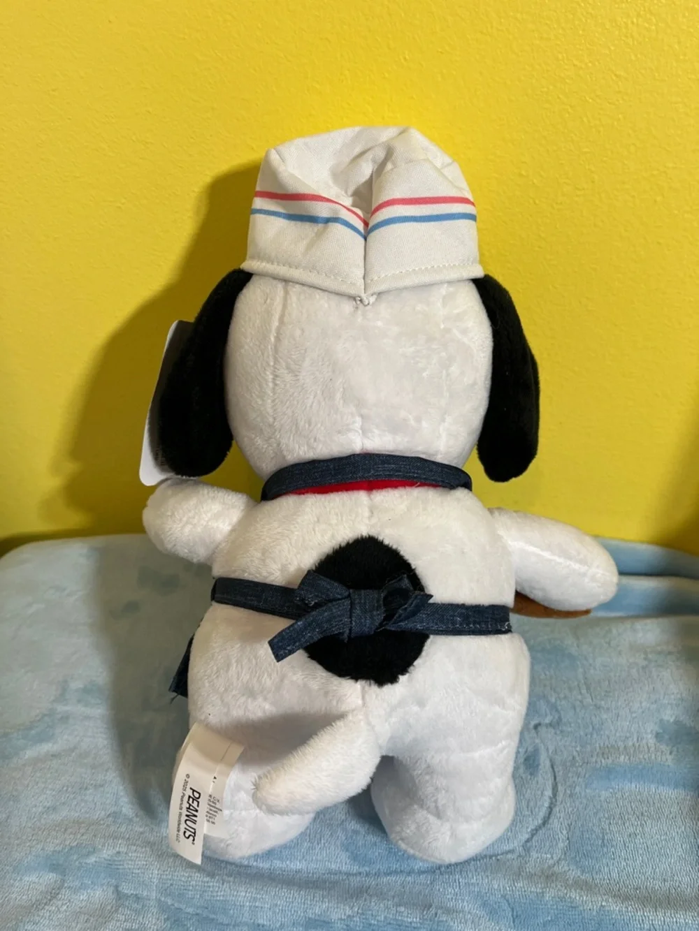 Peanuts Snoopy Ice Cream Plush 11” NWT Stay Cool Summer Toy